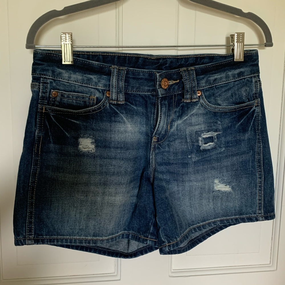 Gap blue jean shorts size 2/26